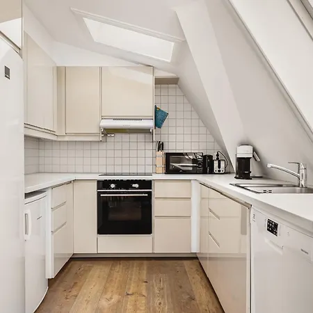 Dinbnb I Top-floor With 3x Workspaces I 350m To Harbour Appartement *